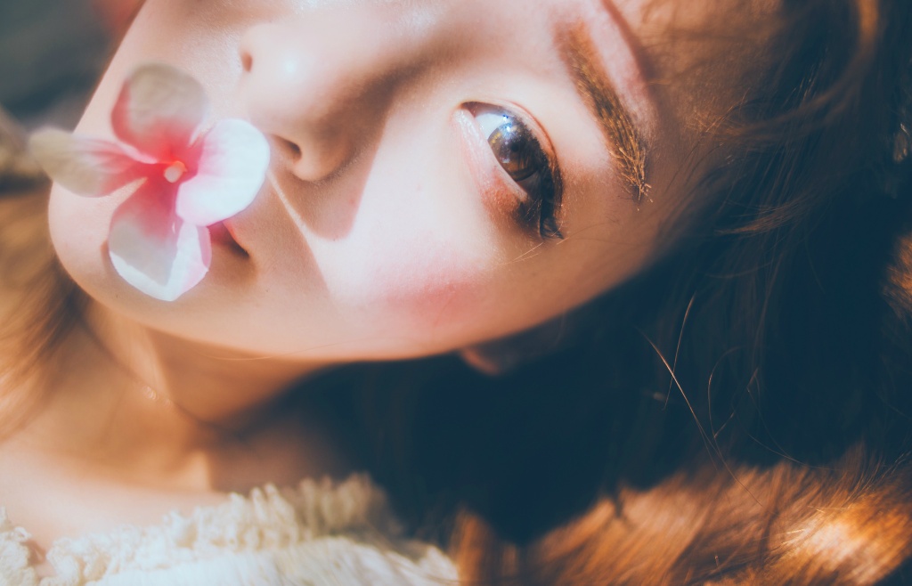韩国美女诱人胸部写真