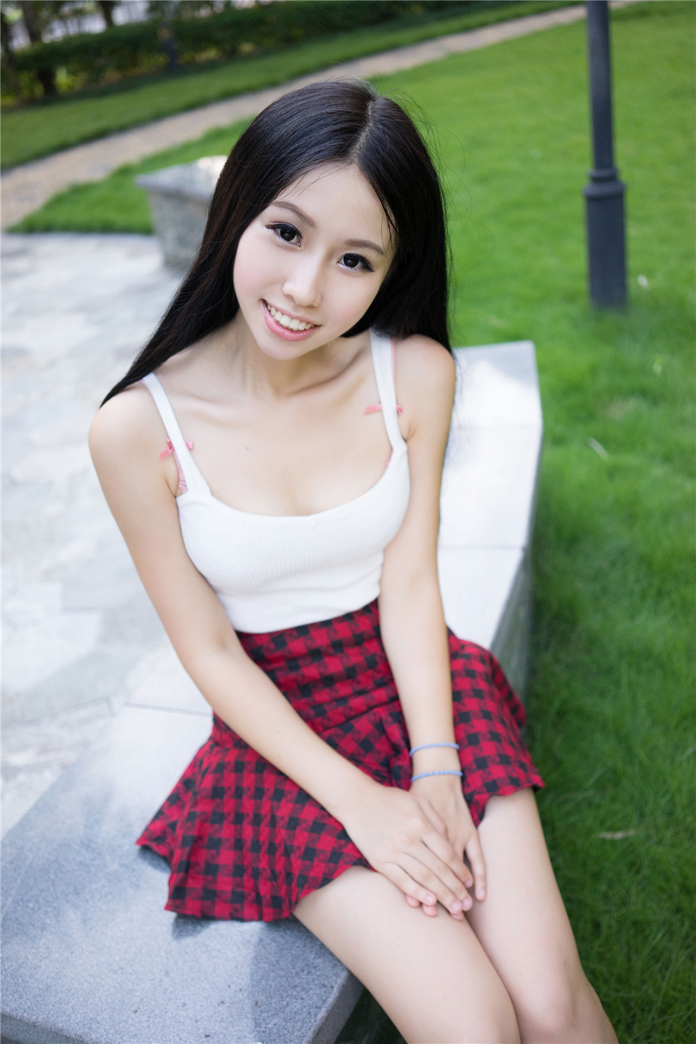 纤细瘦美女也有