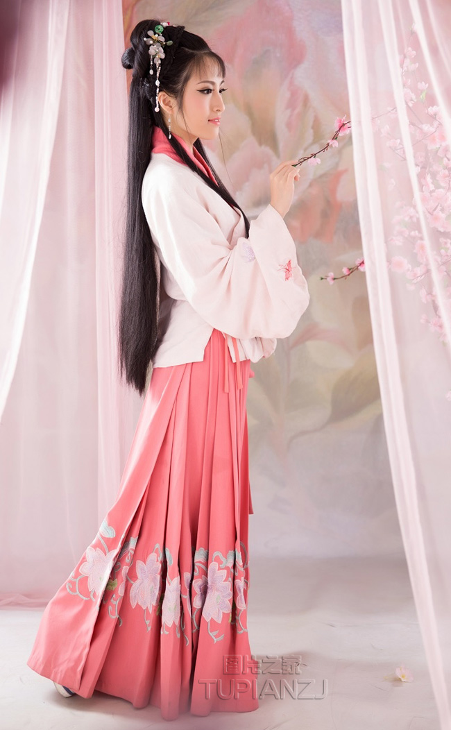 gallery-27e06eeb37.jpg