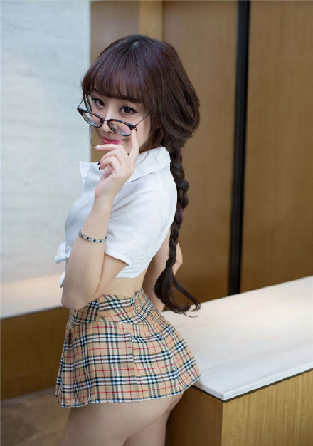 美女家庭教师