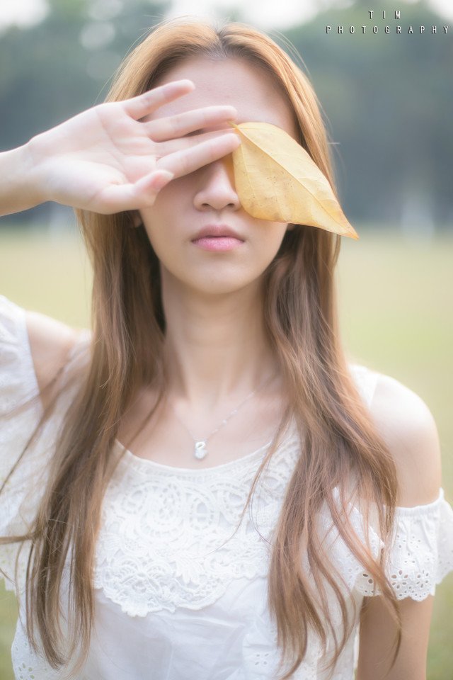 夏日清纯美女原野写真 可爱迷人