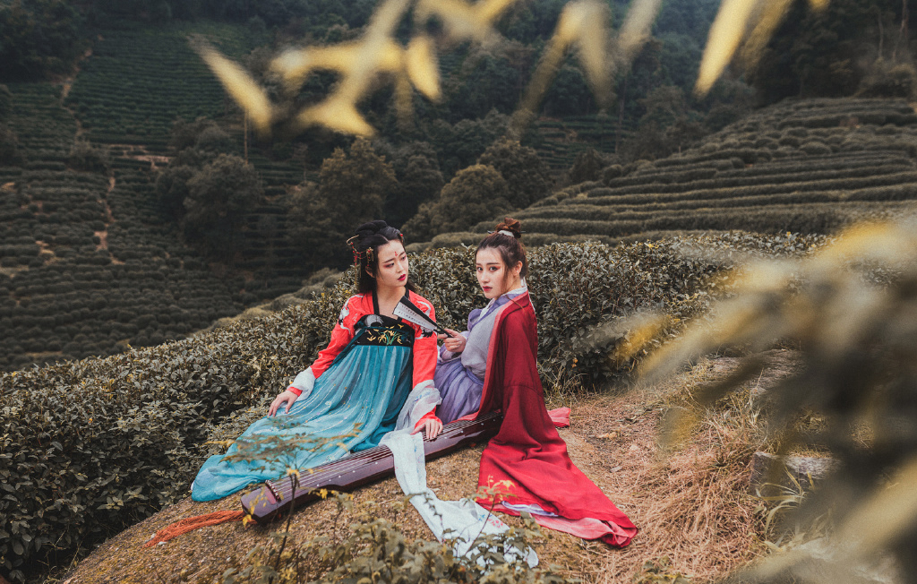 拳击手潘茉莉性感写真 丰满胸部呼之欲出