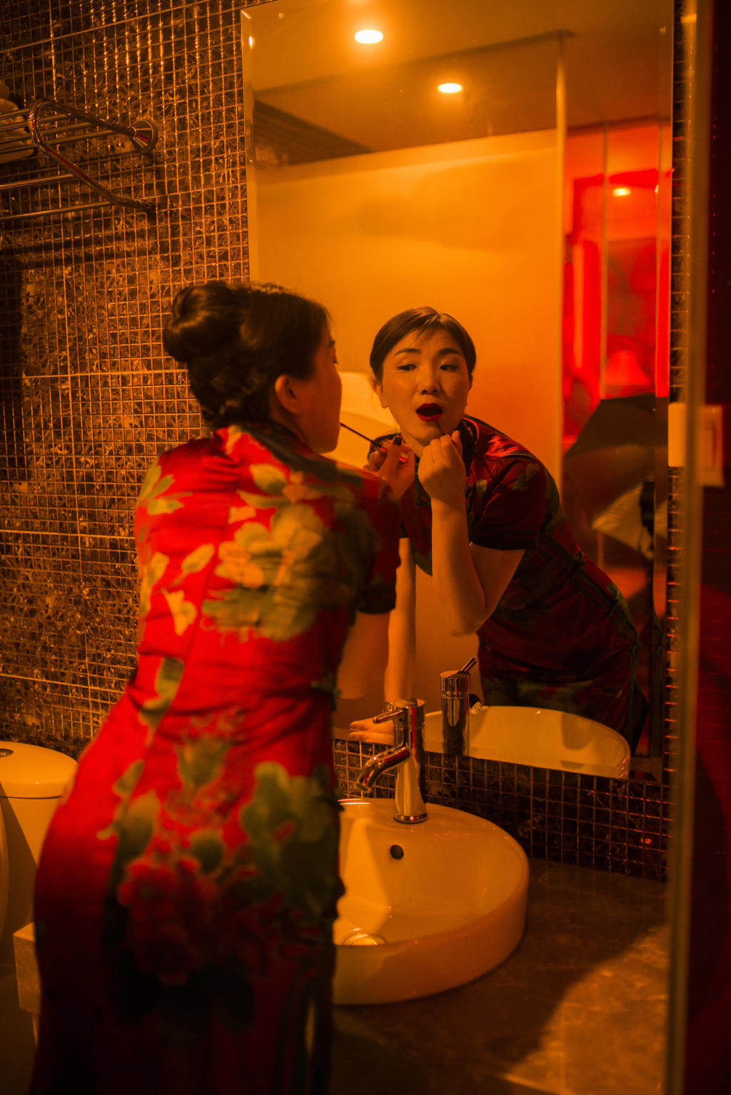 极型清纯知性美女开胸装写真