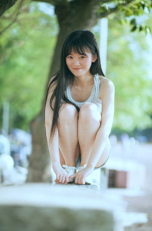 双马尾辫性感雪白屁股美女