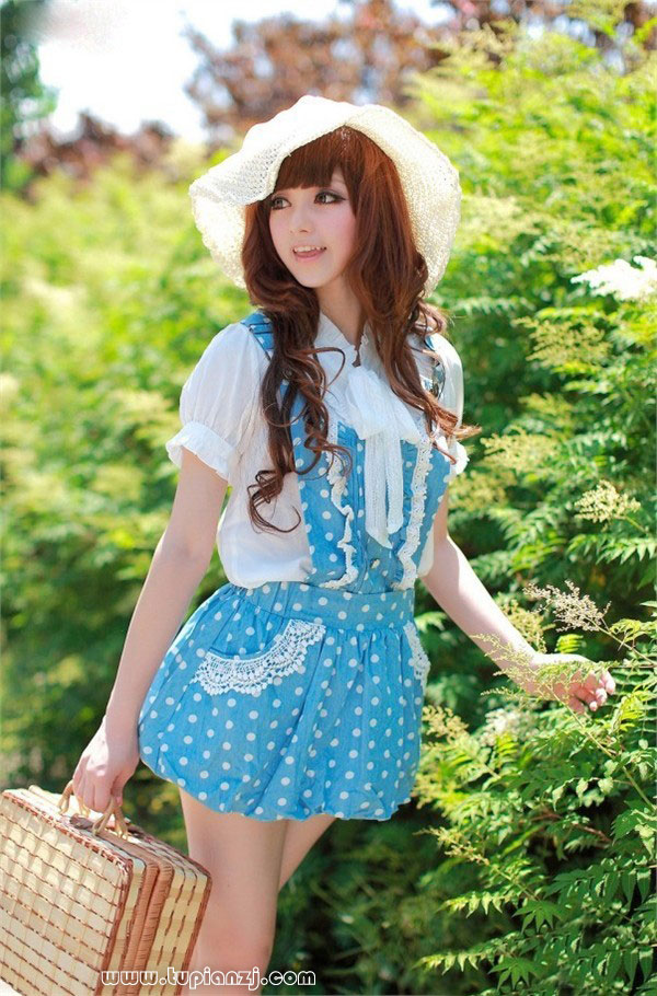 gallery-5df73700fe.jpg