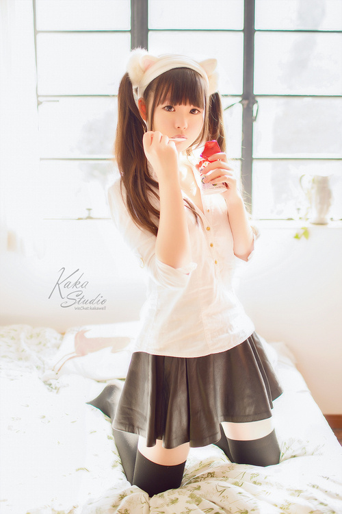 零零后刘海美女小萝莉发育初好