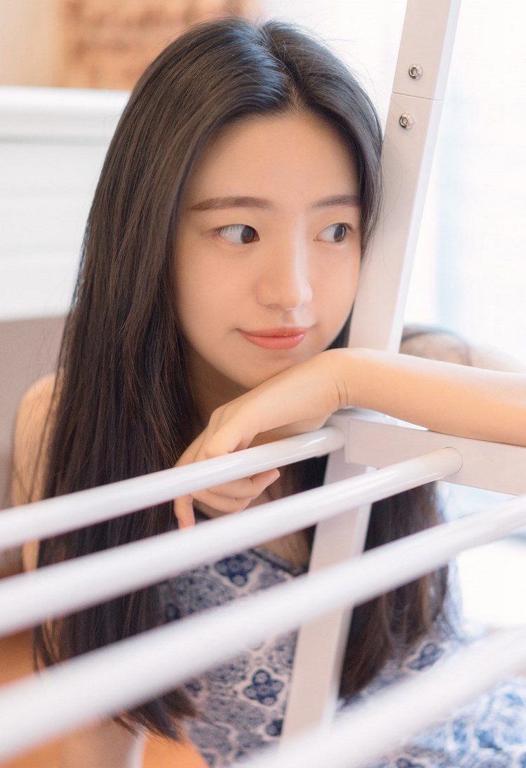 粉红丝袜女郎大片 尽显女性魅力