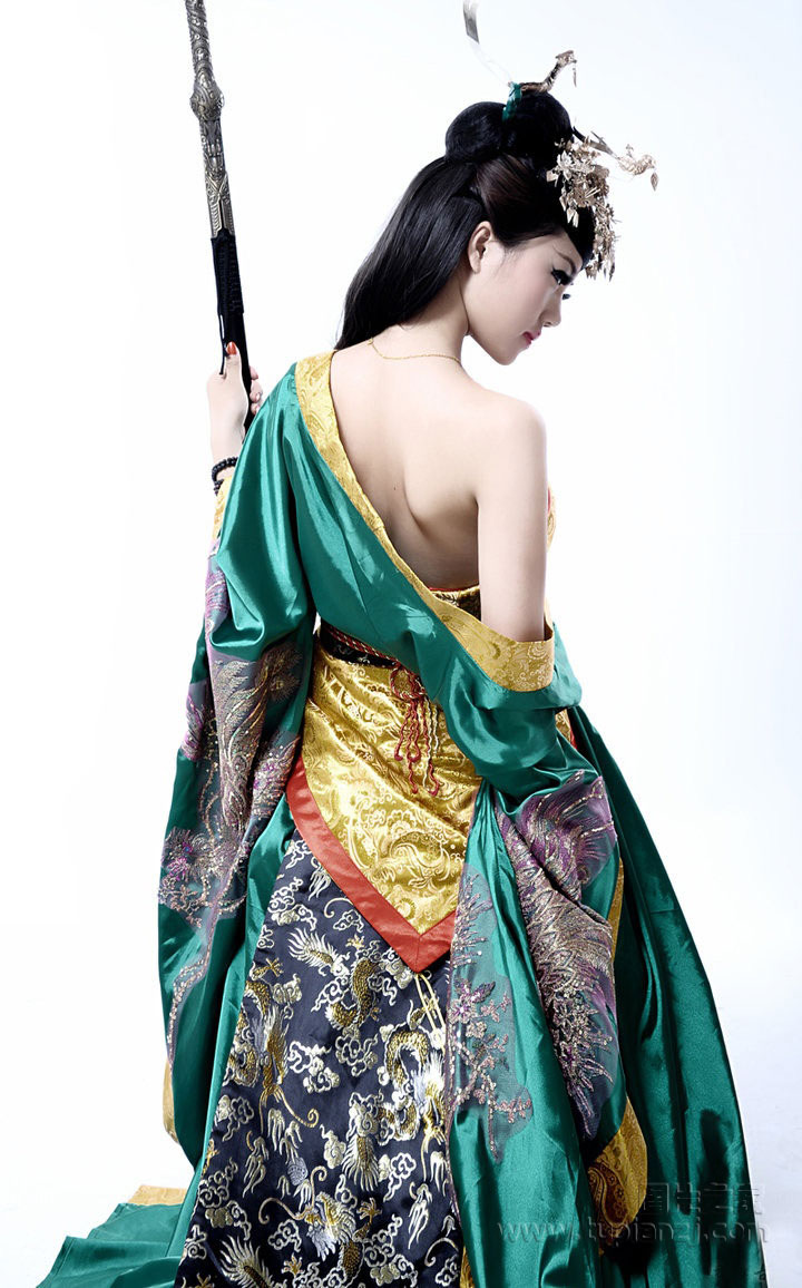 gallery-7f88096ff6.jpg