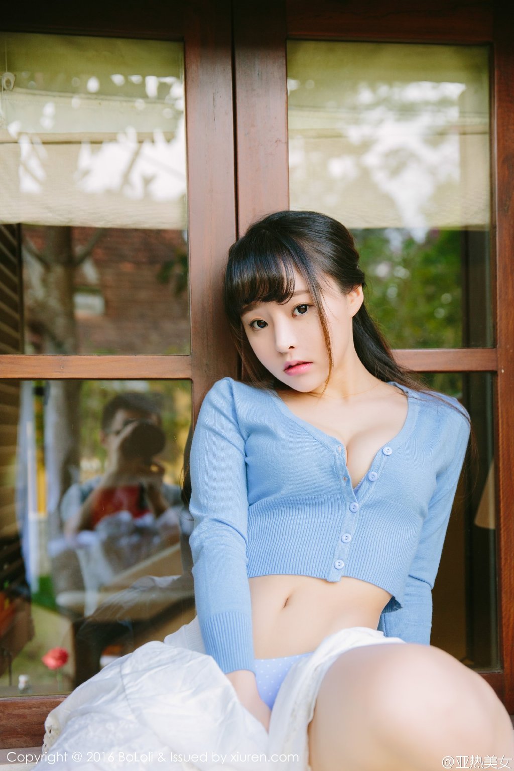 日本清纯大眼美女性感写真