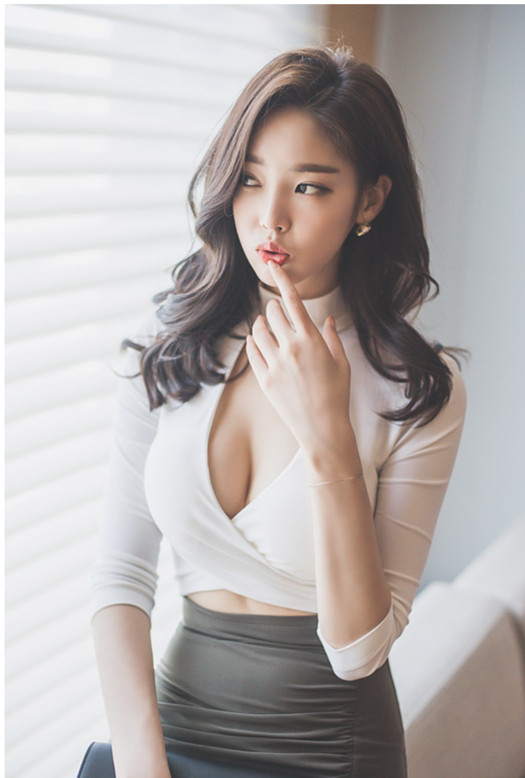 韩国气质卷发美女