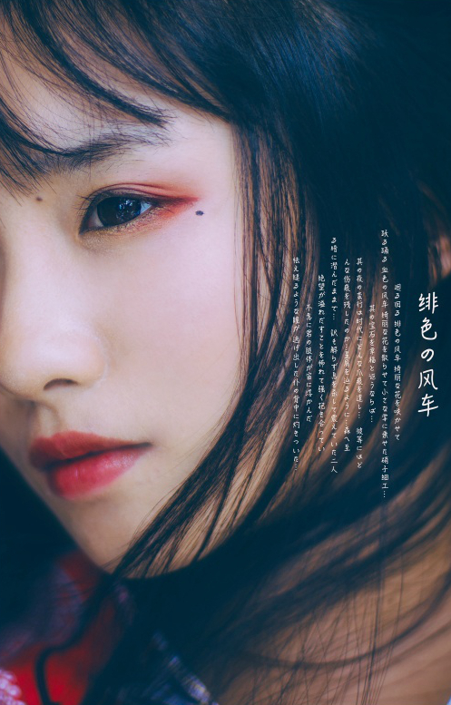 嫩白肌肤比基尼美女秀诱人