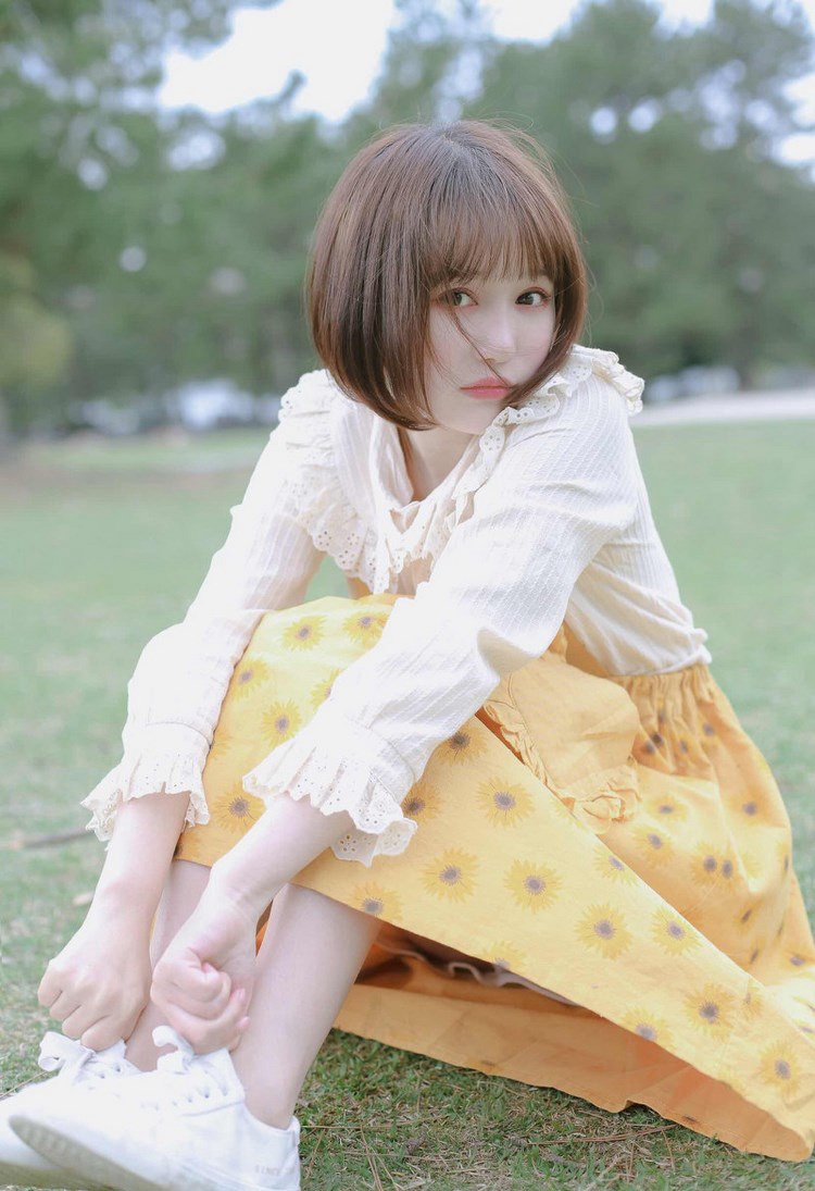 大眼甜美萌美女情趣写真