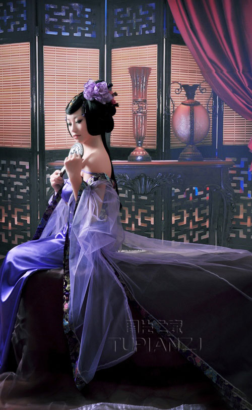 gallery-e29590ebcc.jpg