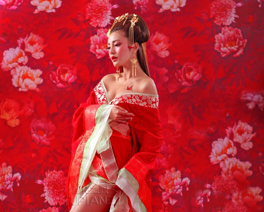 gallery-e5e35679cd.jpg