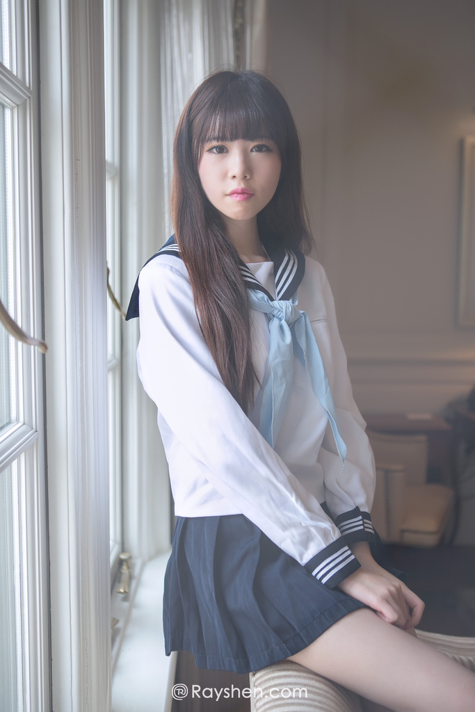 90后清纯学生妹初尝性感露底裤
